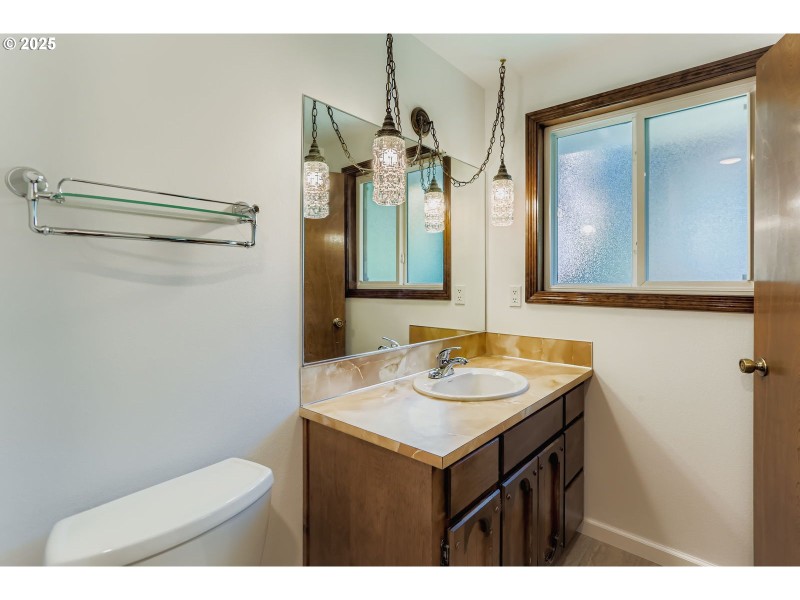 Bathroom, Attached