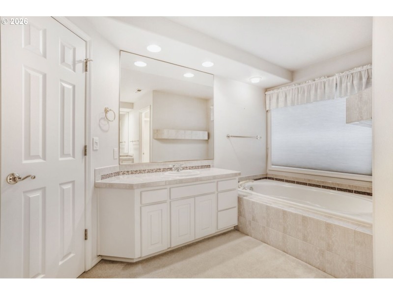 Owner's Suite Bathroom