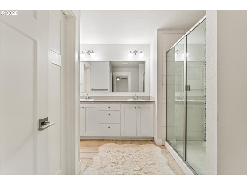 Bathroom, Attached