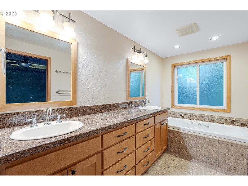 Bathroom, Attached