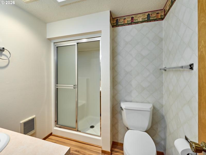 Bathroom, Attached