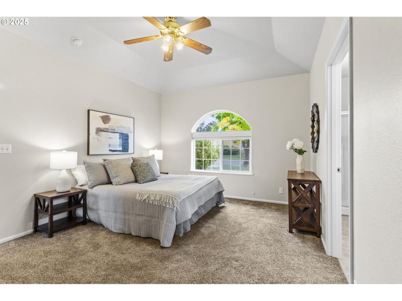 Bedroom, Owner's Suite