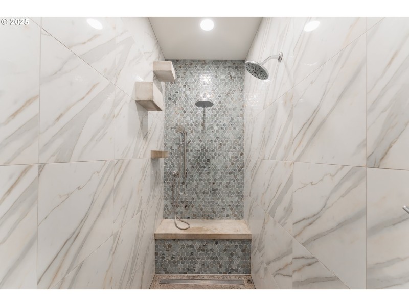 Owner's Suite Bathroom