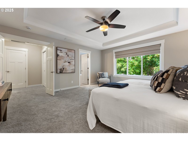Bedroom, Primary