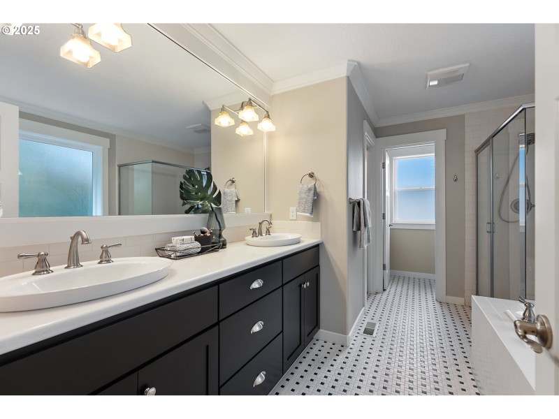 Bathroom, Attached