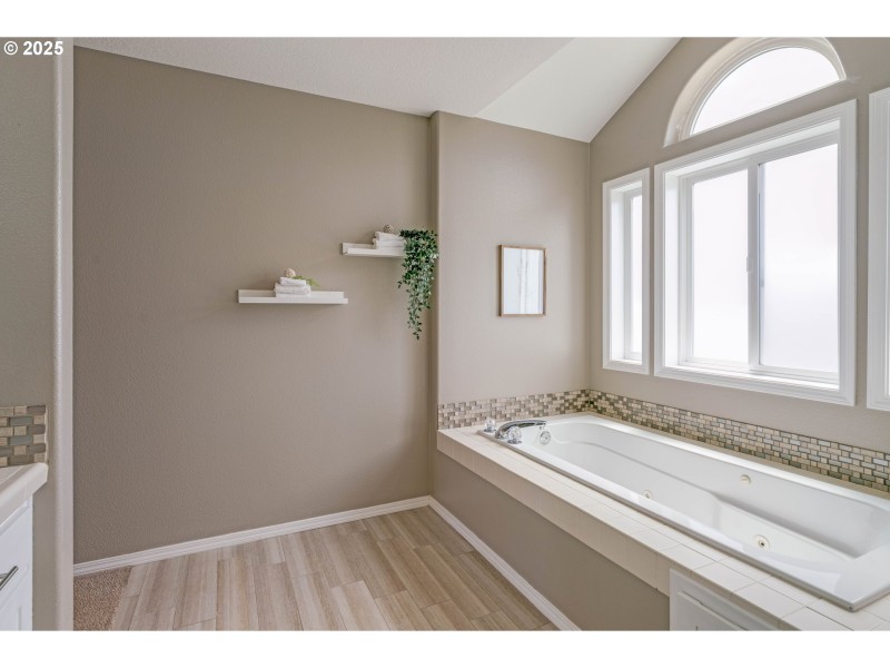 Bathroom, Attached