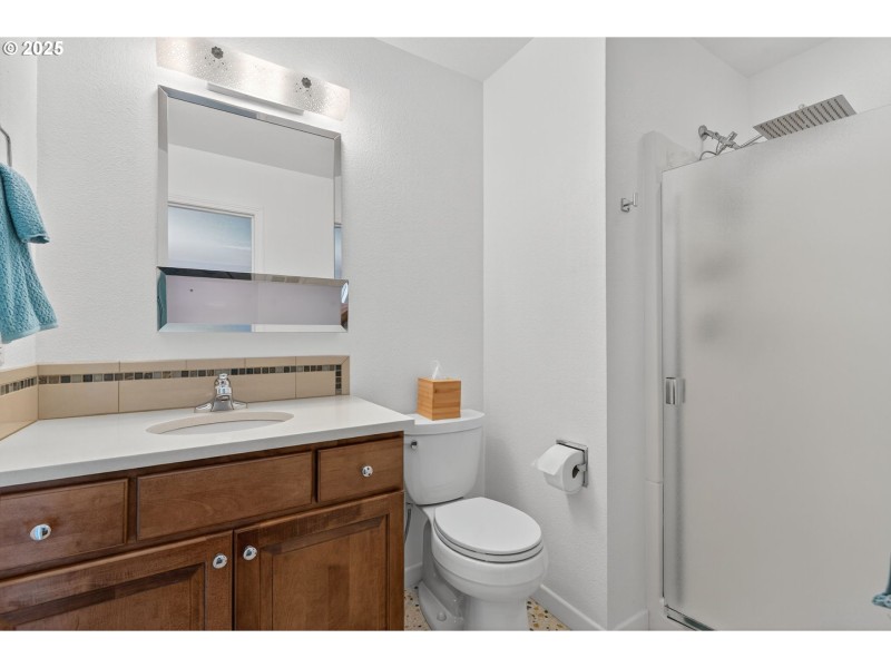 Bathroom, Attached