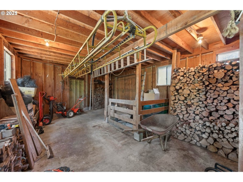 Barn