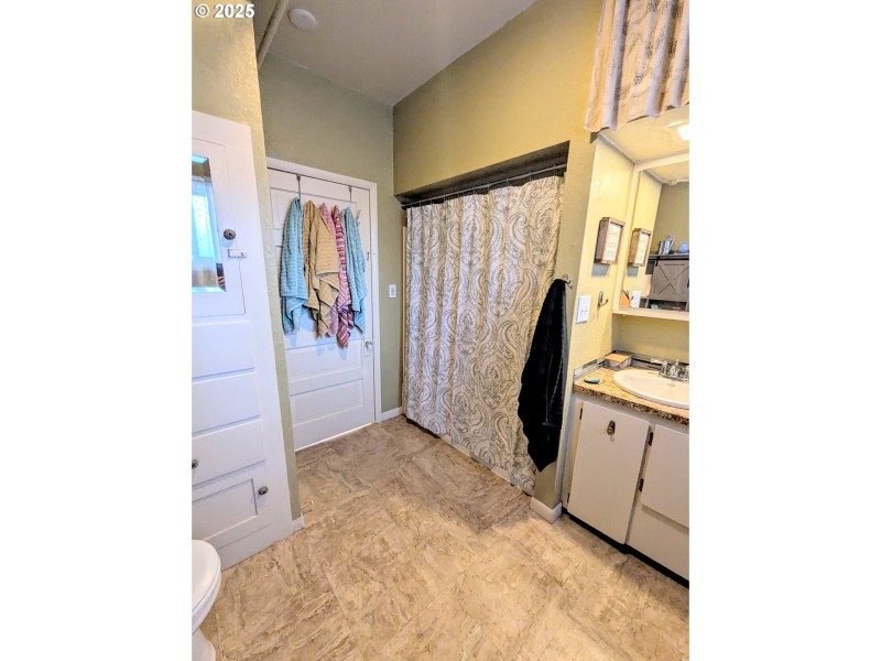 Lower Unit