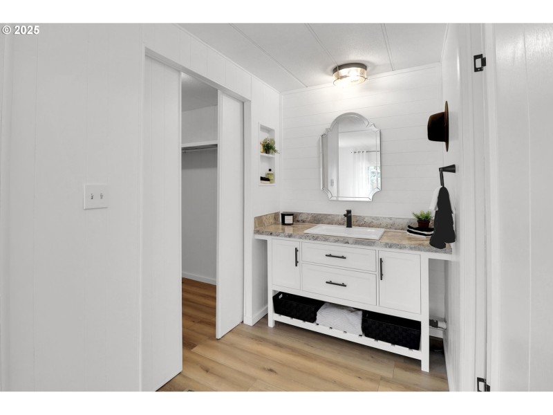 Owner's Suite Bathroom