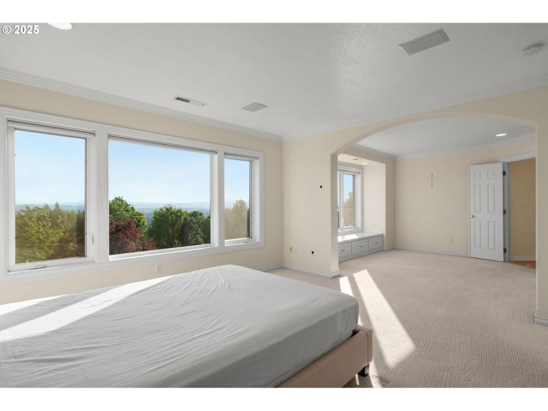 Bedroom, Owner's Suite