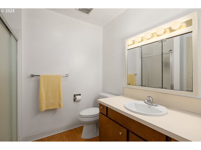 Bathroom, Attached