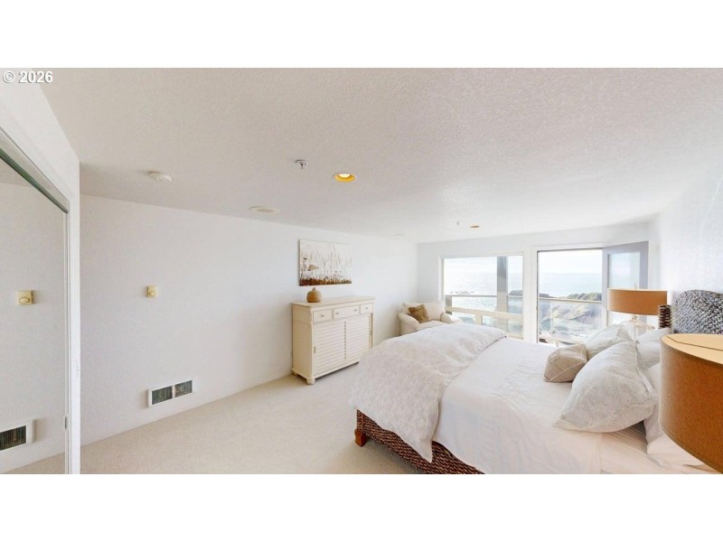 Bedroom, Owner's Suite