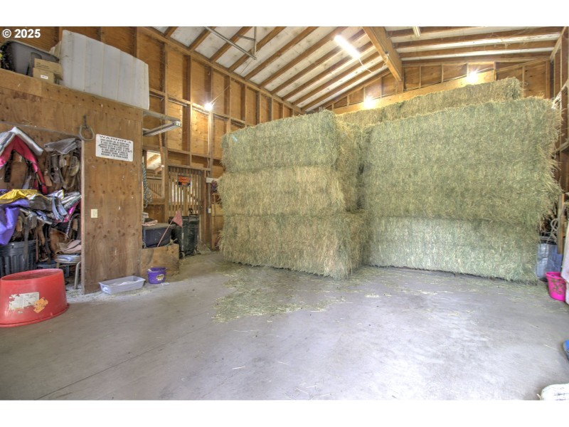 Barn