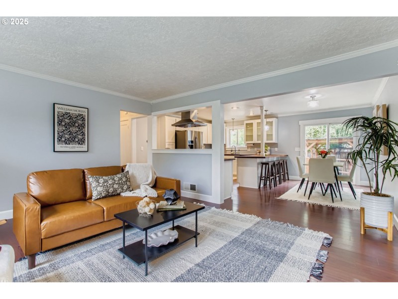 Kitchen/Living Room