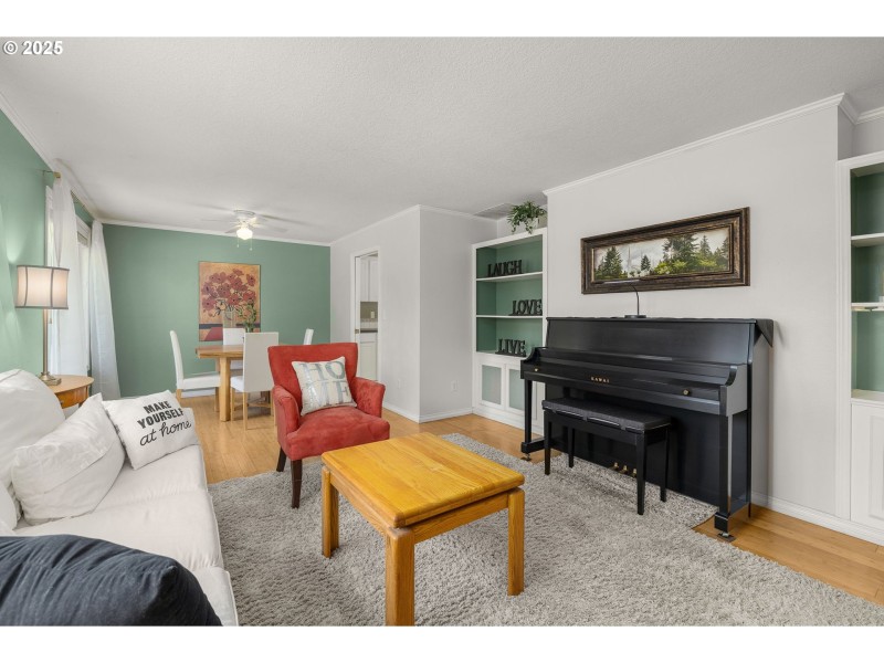 Living Room/Dining Room