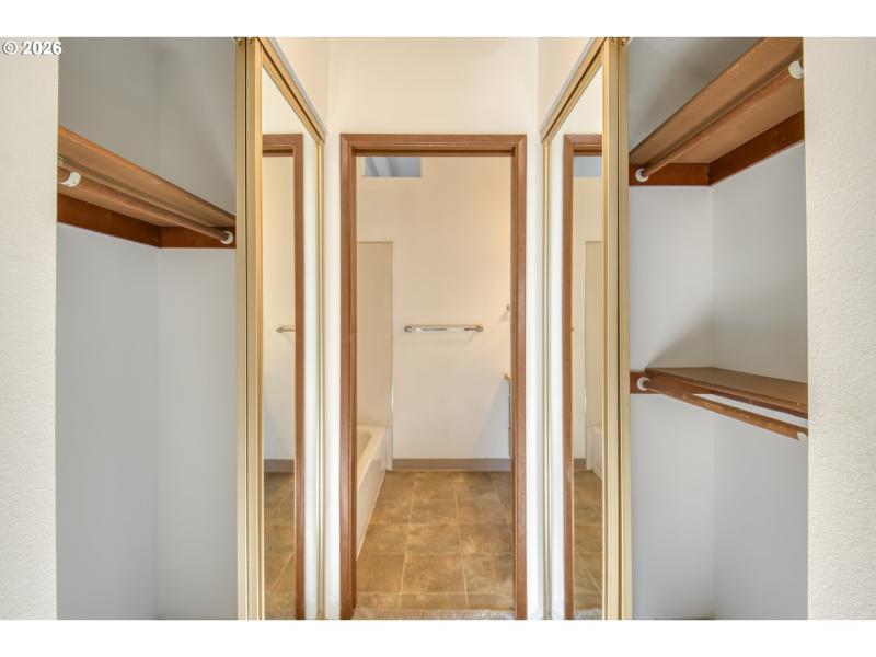 Bedroom, Owner's Suite