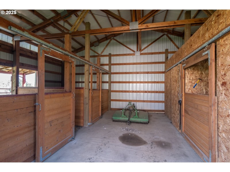 Barn