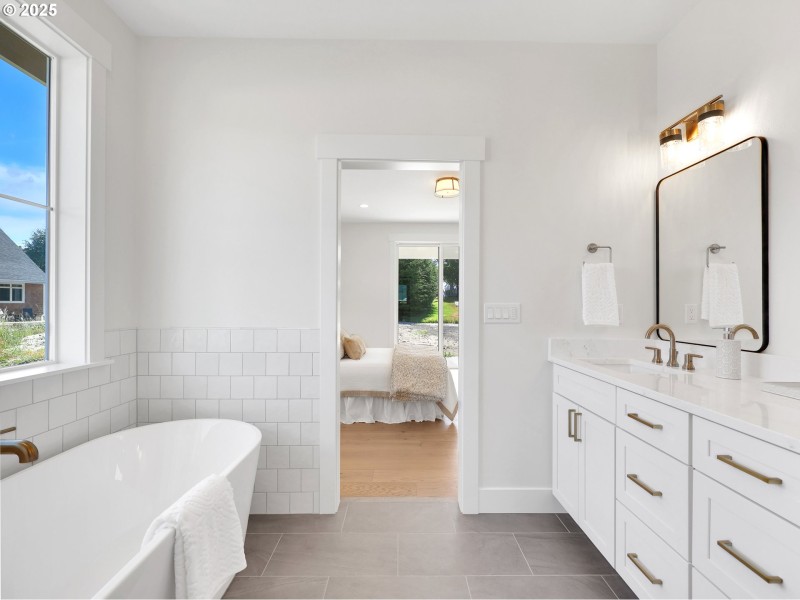Bathroom, Attached