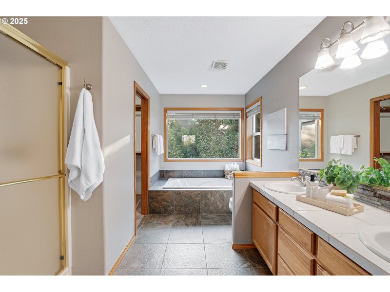 Bathroom, Attached
