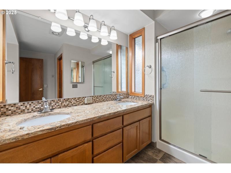 Owner's Suite Bathroom