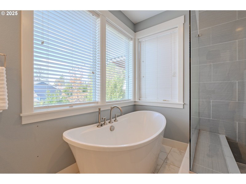 Owner's Suite Bathroom