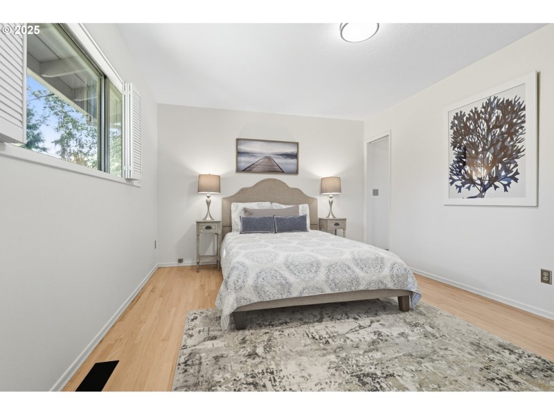 Bedroom, Primary
