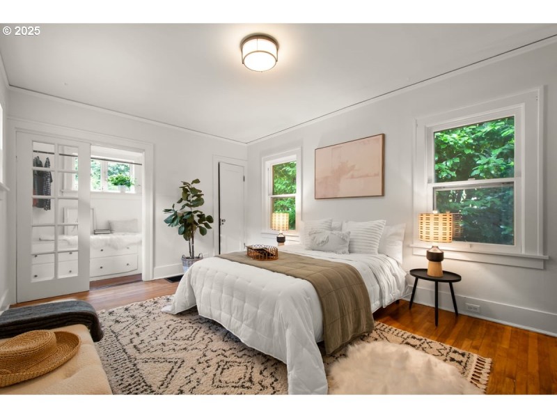 Bedroom, Primary