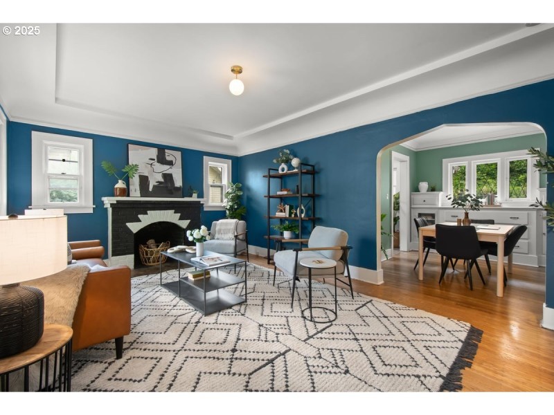 Living Room/Dining Room