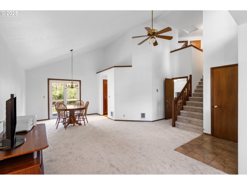 Living Room/Dining Room