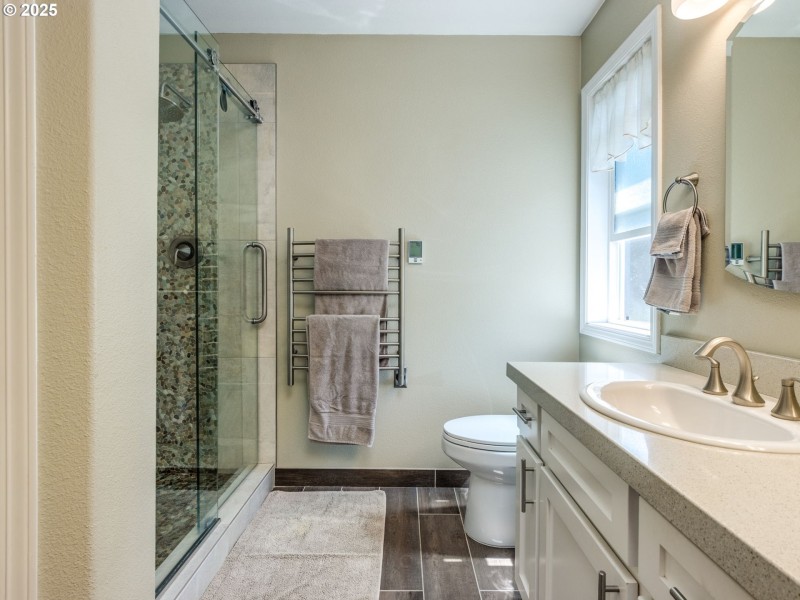 Owner's Suite Bathroom
