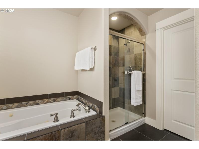 Owner's Suite Bathroom