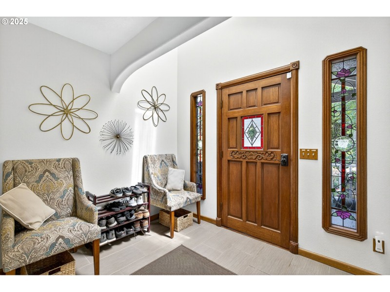 Entrance/Foyer