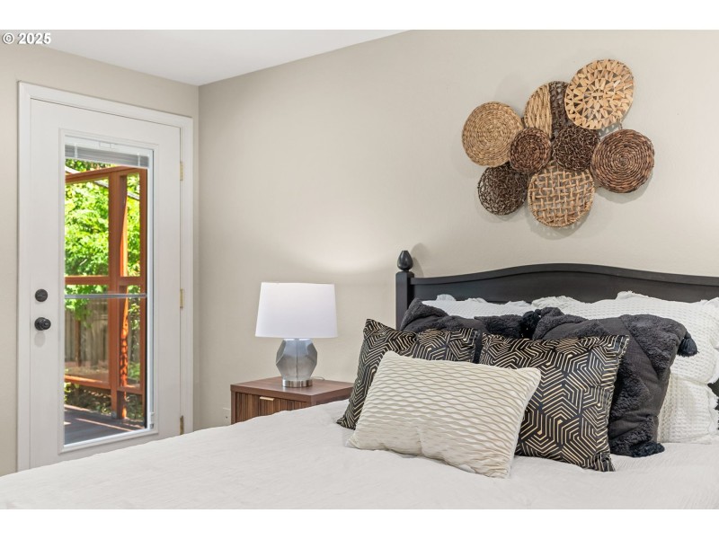 Bedroom, Primary
