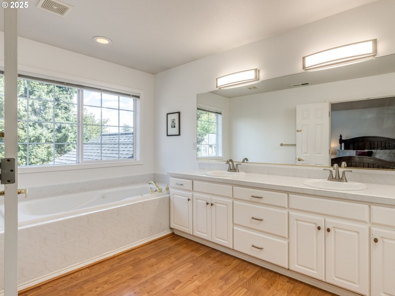 Bathroom, Attached