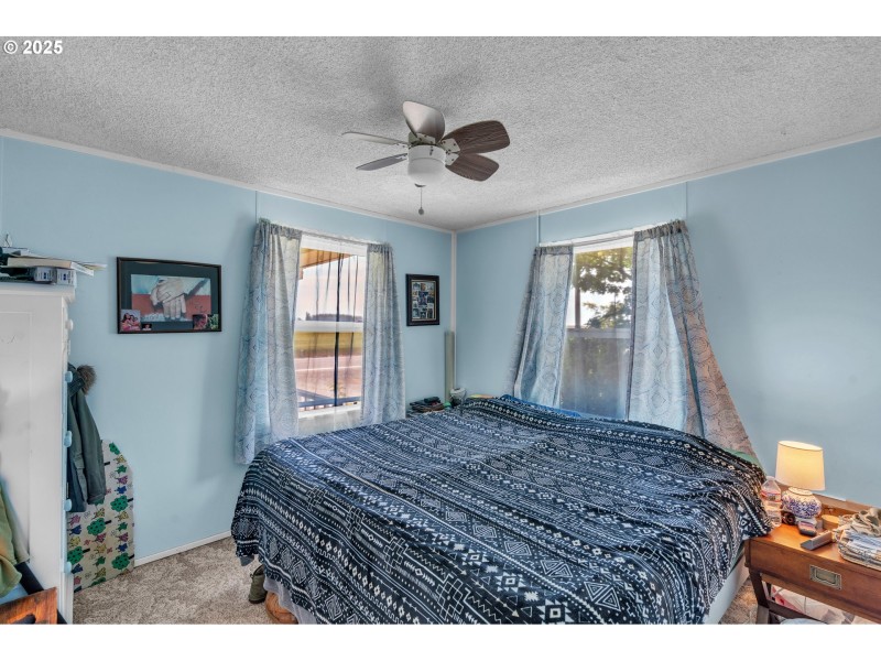 Bedroom, Primary