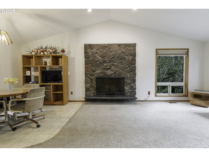 Living Room/Dining Room