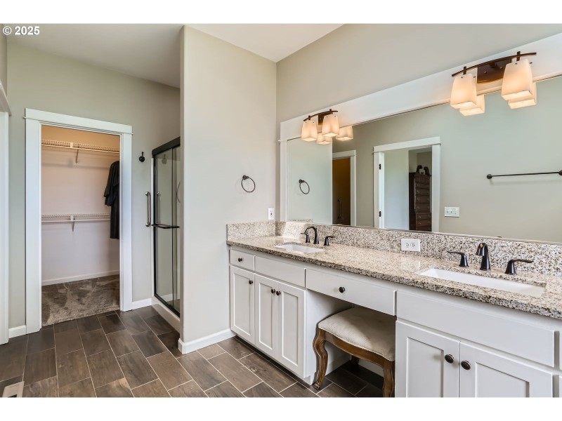 Bathroom, Attached
