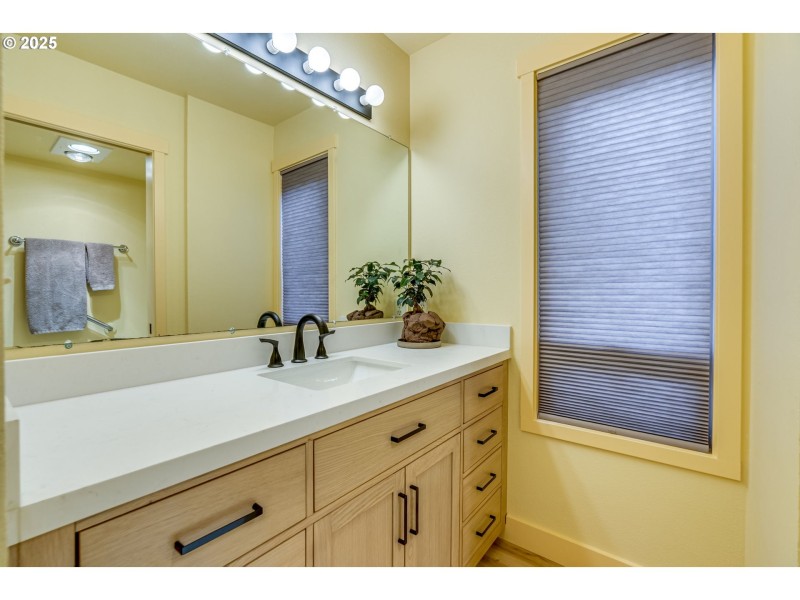 Owner's Suite Bathroom