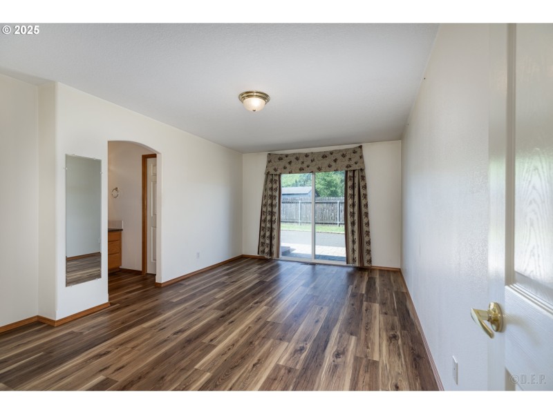 Bedroom, Primary