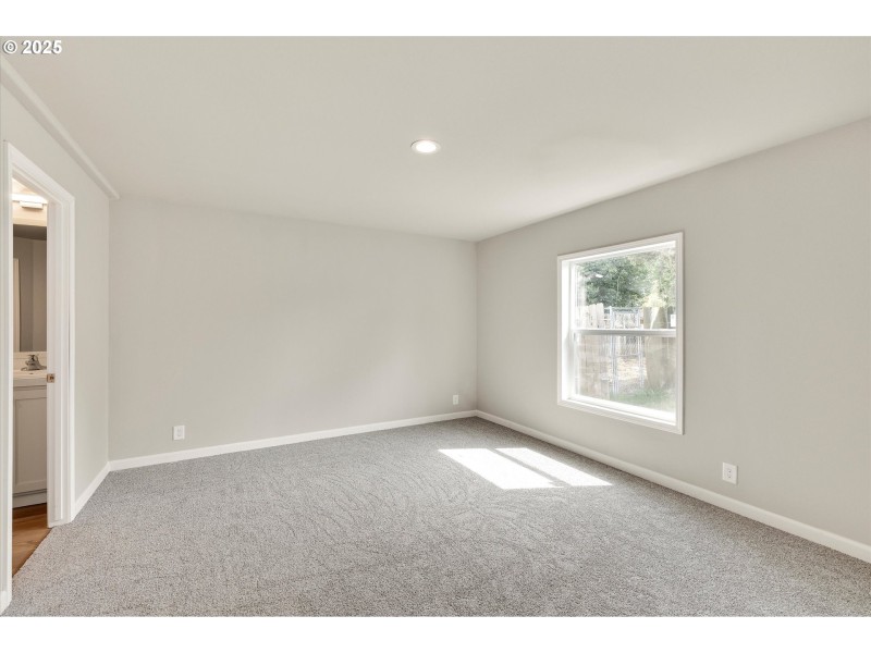 Bedroom, Owner's Suite