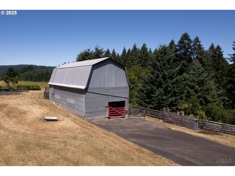 Barn