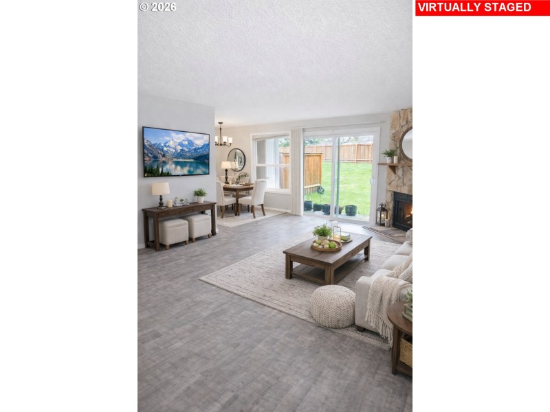 Living Room/Dining Room