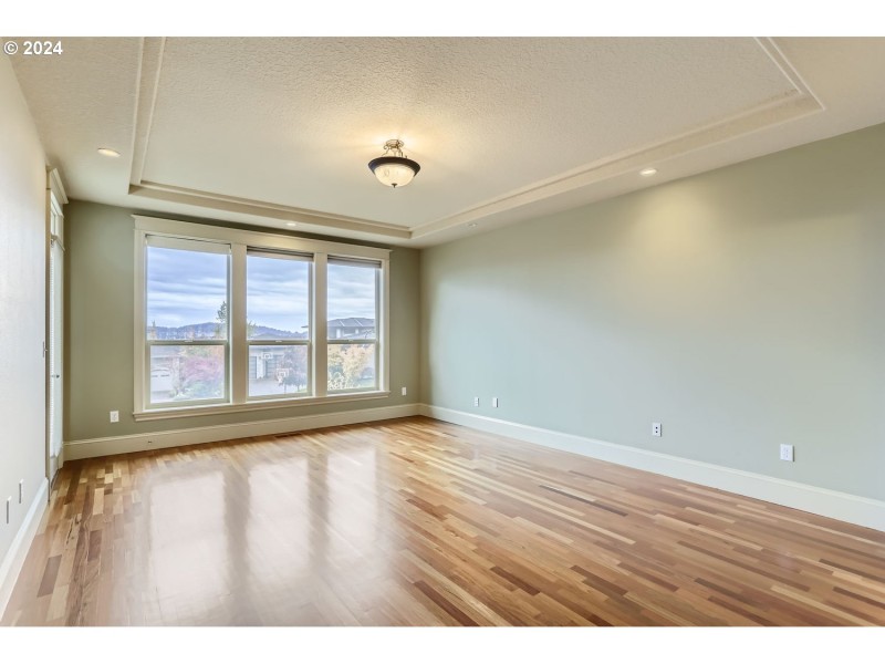 Bedroom, Primary