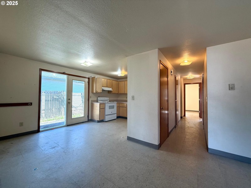 Living Room/Dining Room