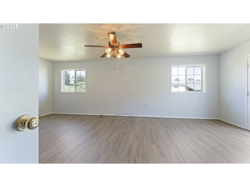 Bedroom, Primary