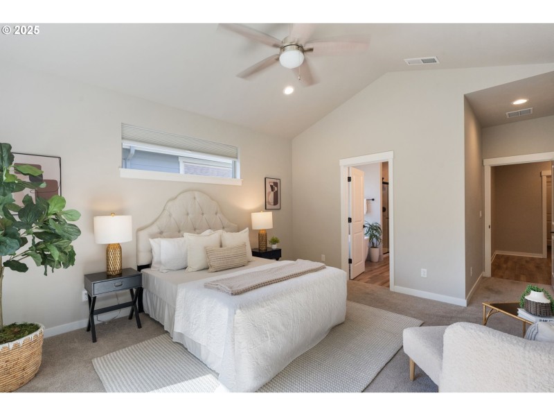 Bedroom, Primary