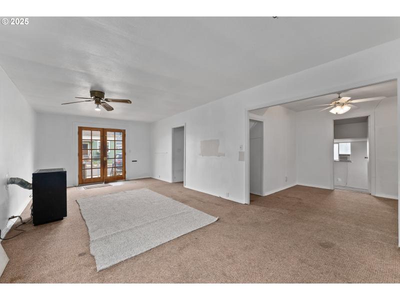 Living Room/Dining Room