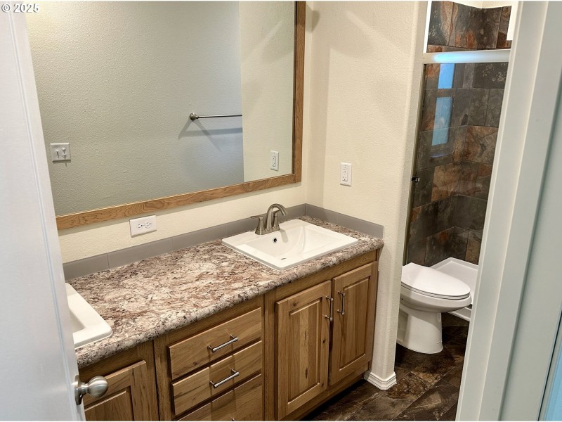 Bathroom, Attached