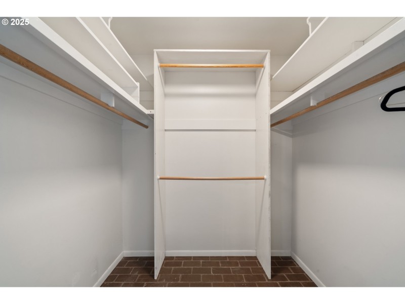 Bedroom, Primary